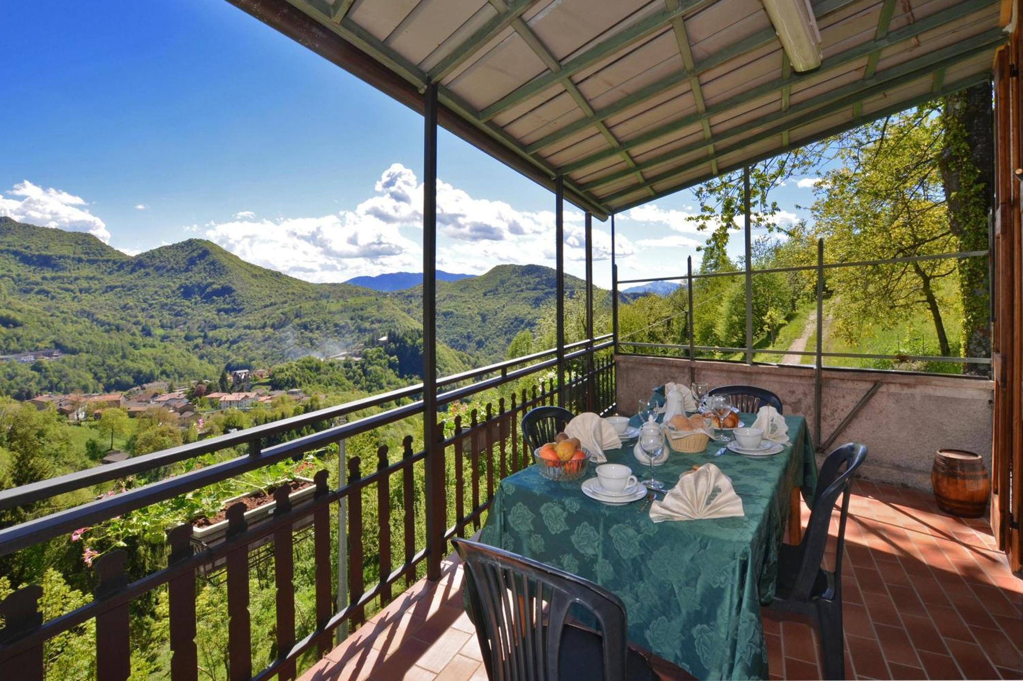 Casa Busso - Happy Rentals Esino Lario Extérieur photo